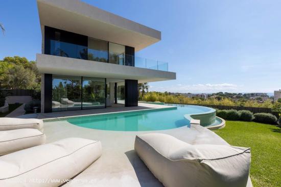 VENTA DE EXCLUSIVA VILLA DE LUJO EN COSTA D´EN BLANES - MALLORCA - BALEARES