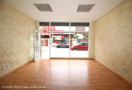 OPORTUNIDAD!!! PLAYA DE PALMA:  LOCAL COMERCIAL A PIE DE CALLE CON TERRAZA - BALEARES