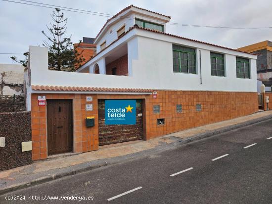 VENTA DE CHALET EN PLAYA DEL HOMBRE - LAS PALMAS