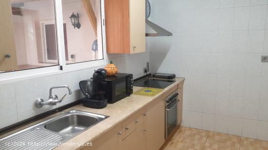 Entresuelo en venta en Elche, edificio triangular - ALICANTE