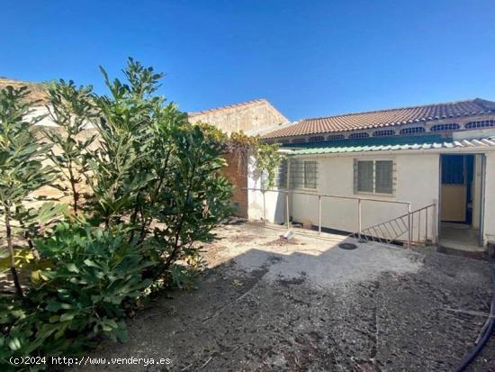 CASA EN VENTA EN COLOMERA - GRANADA