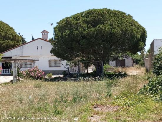 Venta de chalet en la zona de Carboneros - CADIZ