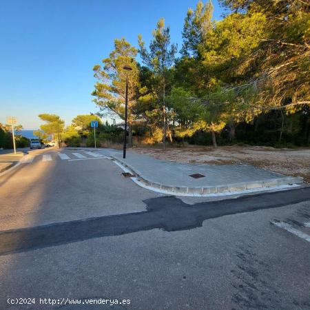 Dos parcelas urbanas contiguas, a tan solo 130 metros de la playa - TARRAGONA