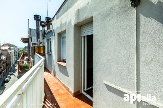 2 HABITACIONES CON BALCÓN Y TERRAZA - BARCELONA