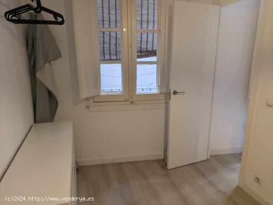 PISO REFORMADO DE 1 HABITACIÓN - BARCELONA