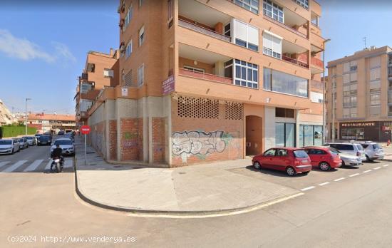 Se vende local comercial en Gabriela Mistral totalmente diáfano - MURCIA