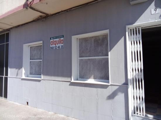 Se alquila local comercial en Barrio Peral zona HISPANIA Y MERCADONA - MURCIA