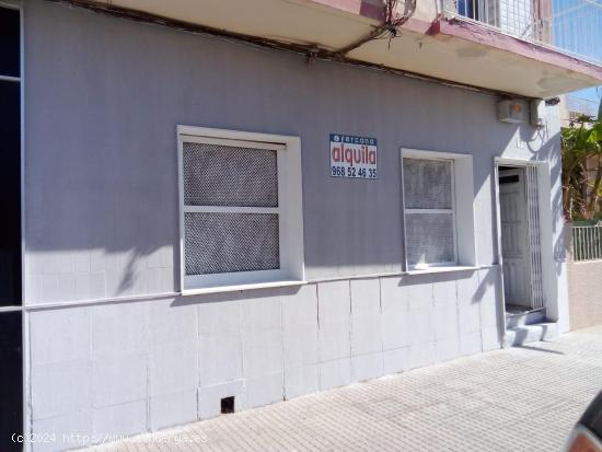 Se alquila local comercial en Barrio Peral zona HISPANIA Y MERCADONA - MURCIA