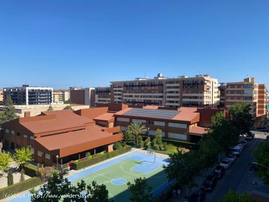 Amplio y luminoso piso alquiler en el centro para ESTUDIANTES - CACERES