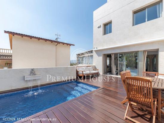 Casa adosada en alquiler con piscina y vistas al mar en Mas d'en Serra - BARCELONA