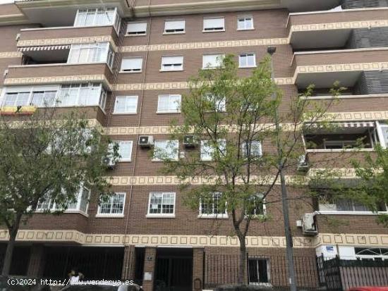 PISO DE 139 M2, 3 DORMITORIOS , 2 BAÑOS CON PLAZA DE GARAJE - MADRID