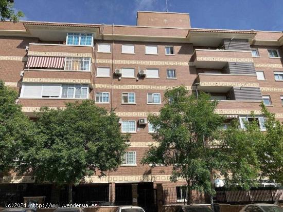 PISO DE 139 M2, 3 DORMITORIOS , 2 BAÑOS CON PLAZA DE GARAJE - MADRID