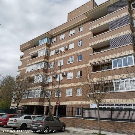 PISO DE 139 M2, 3 DORMITORIOS , 2 BAÑOS CON PLAZA DE GARAJE - MADRID