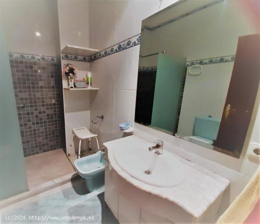 CASA A LA VENTA EN SANTA BARBARA - VALENCIA