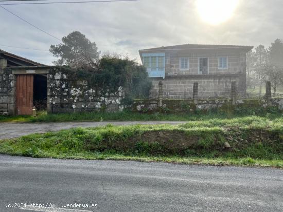  CASA RURAL CON TERRENO A 15 MINUTOS DE OURENSE - ORENSE 