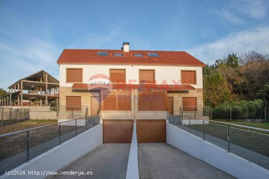 Chalet pareado en venta en Adina-Portonovo - PONTEVEDRA