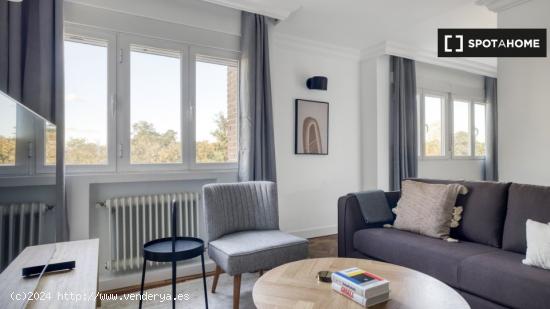 Apartamento de 3 dormitorios en alquiler en Retiro - MADRID