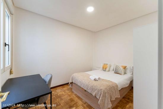 Habitaciones en alquiler en 6 habitaciones en Chamberí - MADRID