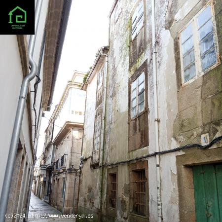 CASA DE PIEDRA DE TRES PLANTAS PARA REHABILITAR EN PADRÓN - A CORUÑA