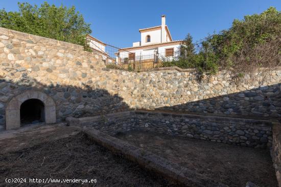  Parcela urbana de 700m en la mejor zona de durca - GRANADA 