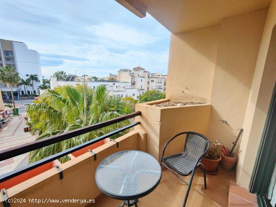  Precioso apartamento de 2 dormitorios en venta situado en el centro de Nerja - MALAGA 