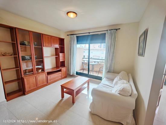 Precioso apartamento de 2 dormitorios en venta situado en el centro de Nerja - MALAGA