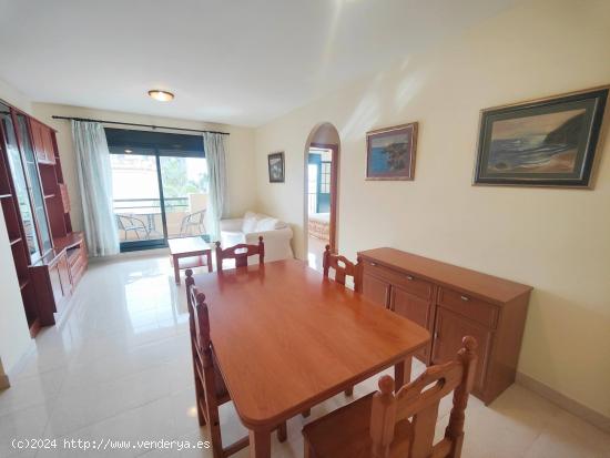 Precioso apartamento de 2 dormitorios en venta situado en el centro de Nerja - MALAGA