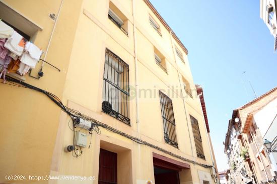  GRAN OPORTUNIDAD SE VENDE EDIFICIO DE TRES ALTURAS - ZARAGOZA 