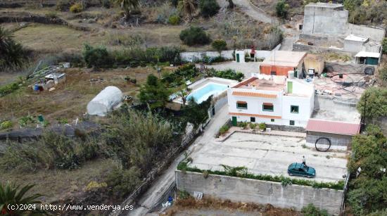  SE VENDE FINCA - LAS PALMAS 