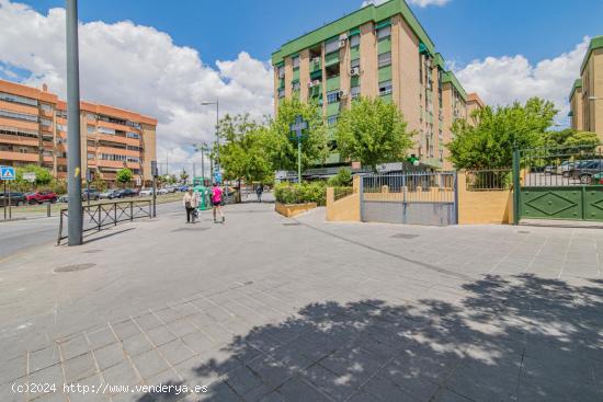 Encantadora Vivienda de 4 Dormitorios con Terraza y Garaje en Zona Excepcional de Villarejo - GRANAD