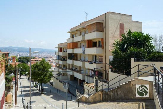 PISO DE 1 HAB. TOTALMENTE REFORMADO  EN ZONA RESIDENCIAL - BARCELONA