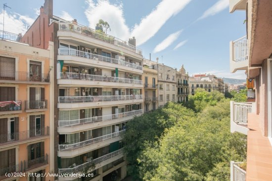 Piso en Calle de Girona, Barcelona