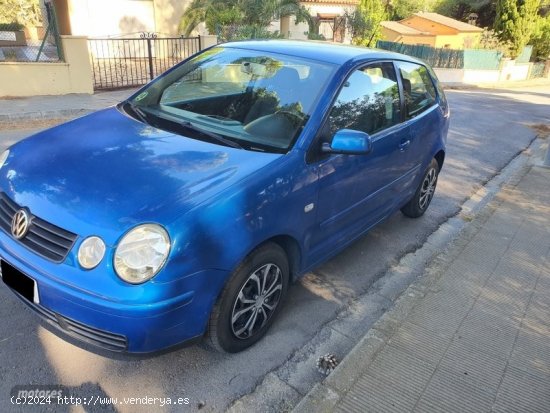  Volkswagen Polo 1.4 Match de 2024 con 189.000 Km por 2.850 EUR. en Girona 