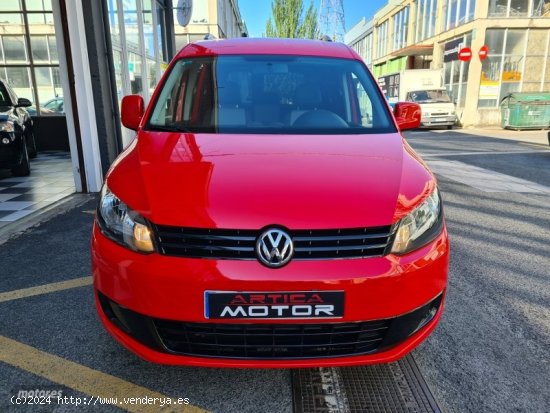 Volkswagen Caddy 1.6 tdi combi pro de 2012 con 159.000 Km por 12.450 EUR. en Navarra