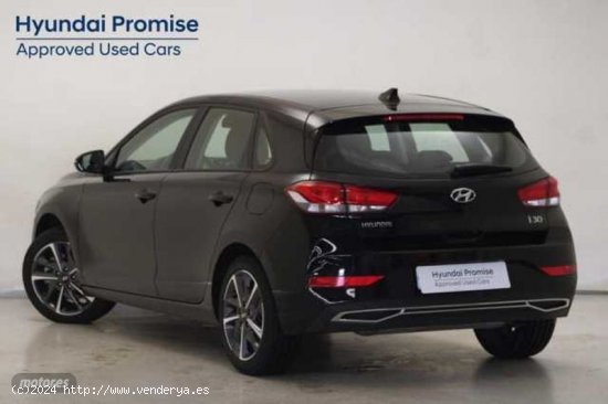 Hyundai i30 1.5 DPI Klass SLX 110 de 2023 con 9.033 Km por 19.950 EUR. en Navarra