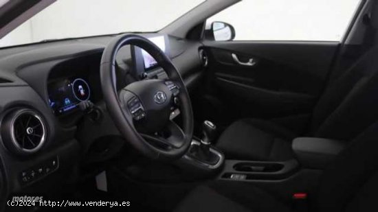 Hyundai Kona 1.0 TGDI Maxx 4x2 de 2023 con 16.587 Km por 19.990 EUR. en A Coruna