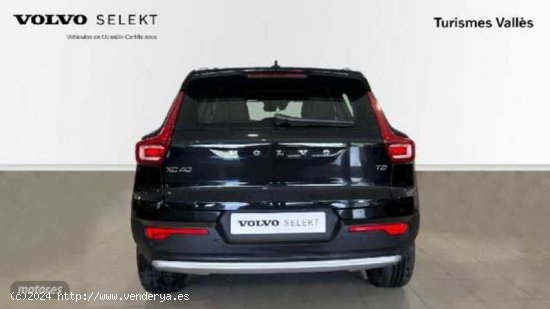 Volvo XC40 XC40 Core, T2 autom?tico, Gasolina de 2023 con 22.677 Km por 35.900 EUR. en Barcelona