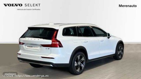 Volvo V 60 V60 Cross Country Core, B4 (diesel) AWD, Diesel de 2023 con 6 Km por 46.900 EUR. en A Cor