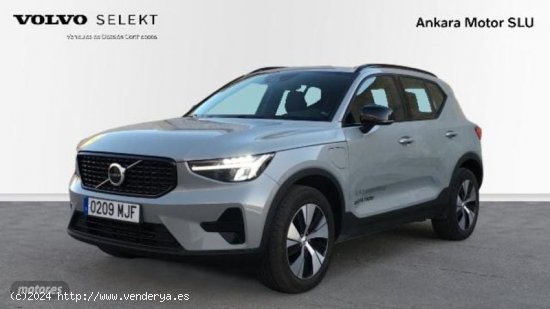 Volvo XC40 1.5 T4 PHEV RECHARGE PLUS DARK DCT 5P de 2023 con 17.551 Km por 45.900 EUR. en Alicante