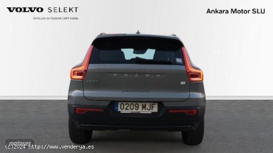 Volvo XC40 1.5 T4 PHEV RECHARGE PLUS DARK DCT 5P de 2023 con 17.551 Km por 45.900 EUR. en Alicante