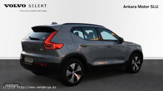 Volvo XC40 1.5 T4 PHEV RECHARGE PLUS DARK DCT 5P de 2023 con 17.551 Km por 45.900 EUR. en Alicante