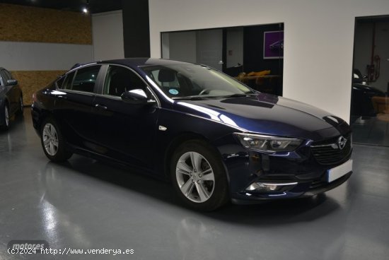 Opel Insignia 1.6 CDTI Turbo D Selective Pro 136 CV de 2019 con 179.000 Km por 12.900 EUR. en Madrid