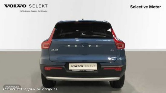 Volvo XC40 Core, B3 Semihibrido, Gasolina de 2024 con 1 Km por 39.600 EUR. en Cantabria