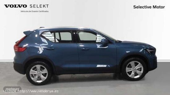 Volvo XC40 Core, B3 Semihibrido, Gasolina de 2024 con 1 Km por 39.600 EUR. en Cantabria