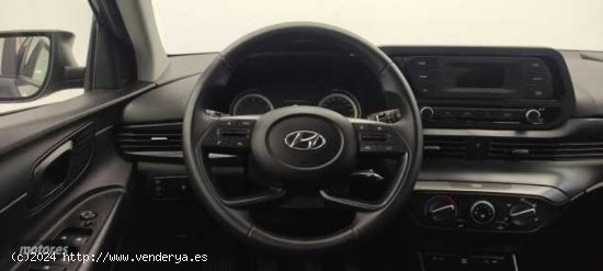 Hyundai Bayon 1.2 MPI Essence de 2023 con 20.946 Km por 14.200 EUR. en Barcelona