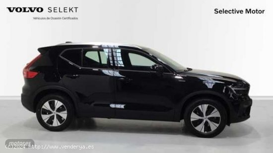 Volvo XC40 Core, B3 Semihibrido, Gasolina de 2024 con 1 Km por 39.900 EUR. en Cantabria