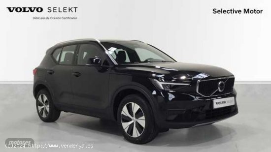 Volvo XC40 Core, B3 Semihibrido, Gasolina de 2024 con 1 Km por 39.900 EUR. en Cantabria