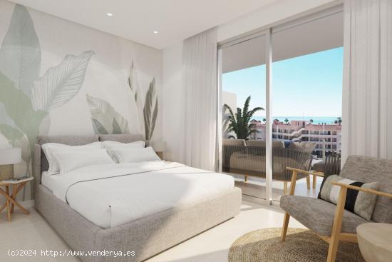 Apartamento en primera linea de playa  en Santa Pola, Alicante - ALICANTE