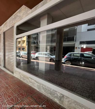 LOCAL COMERCIAL EN PONIENTE TOTALMENTE REFORMADO Y HABLITADO - ALICANTE