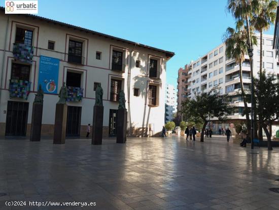 ¿te gustaria vivir en el centro de Gandia? Piso amplio - VALENCIA